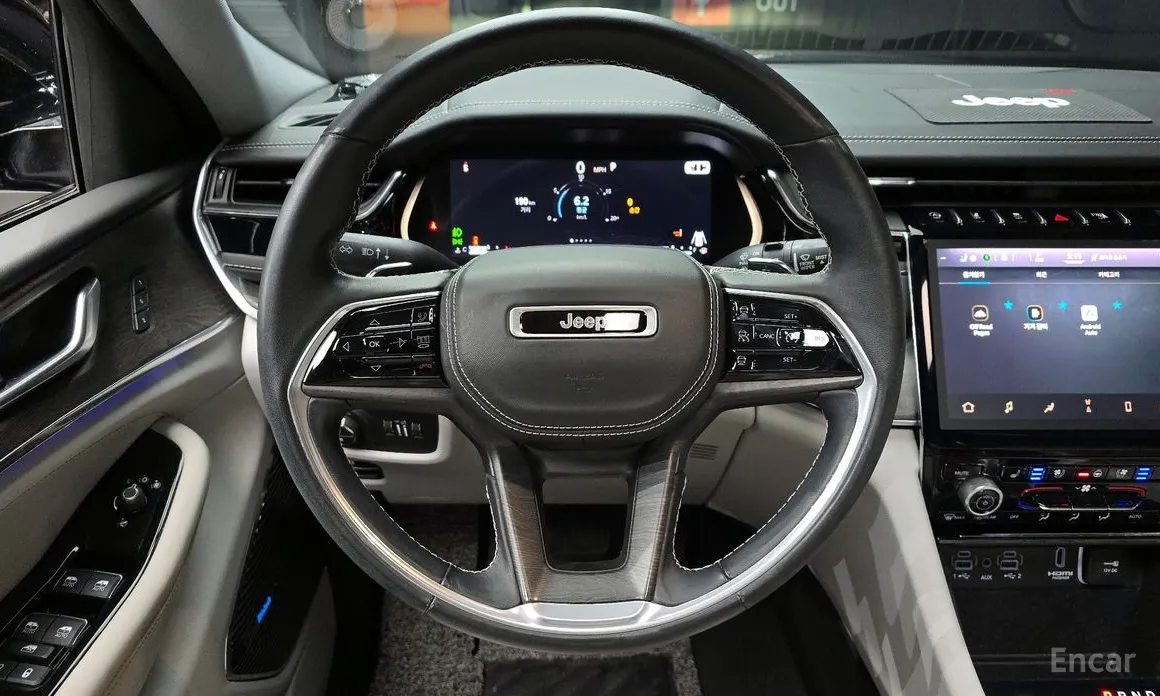 Фото 13 - Jeep Cherokee