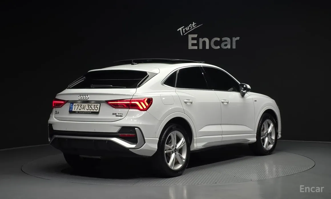 Фото 2 - Audi Q3