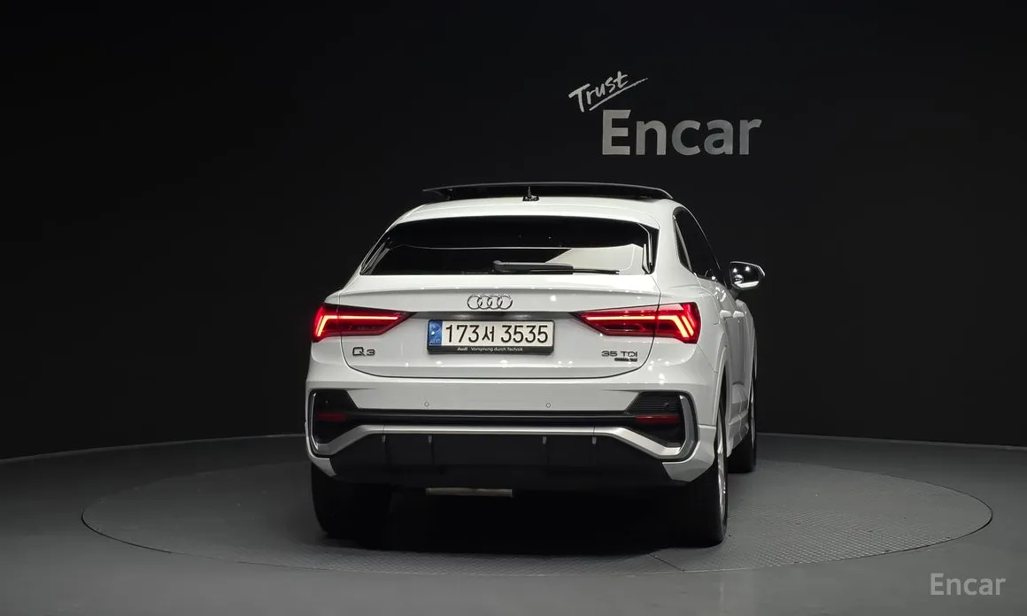 Фото 4 - Audi Q3