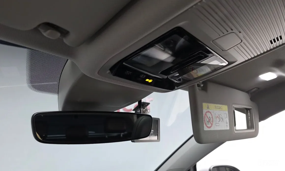 Фото 17 - Volkswagen Golf