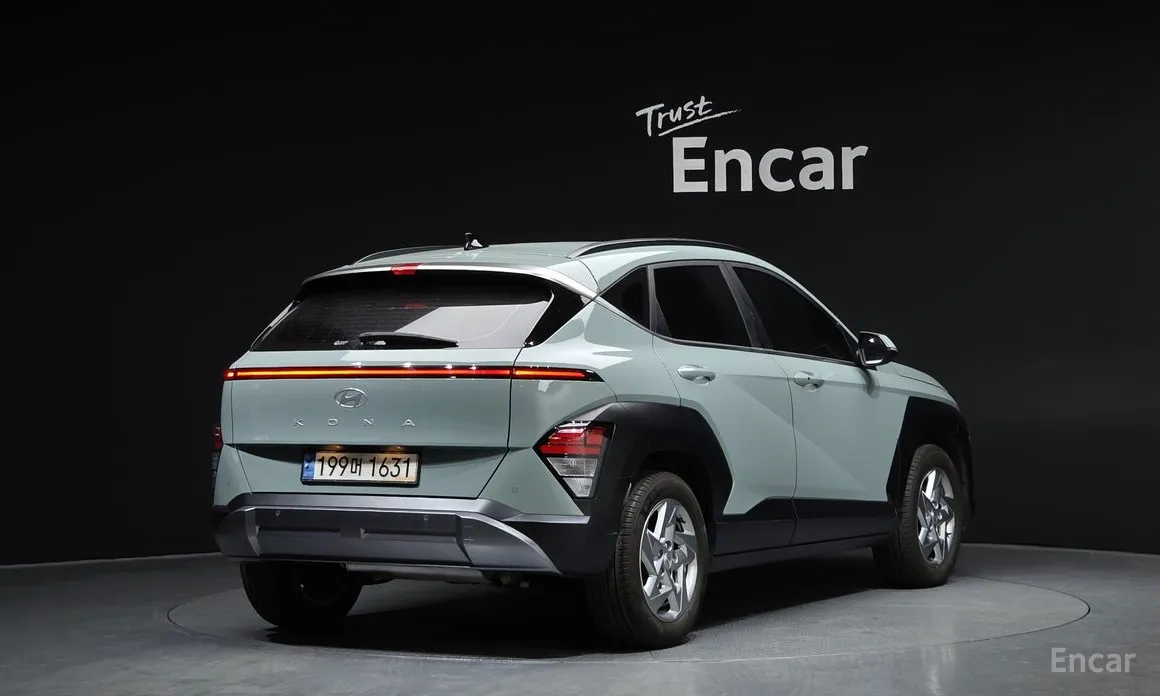 Фото 2 - Hyundai Kona