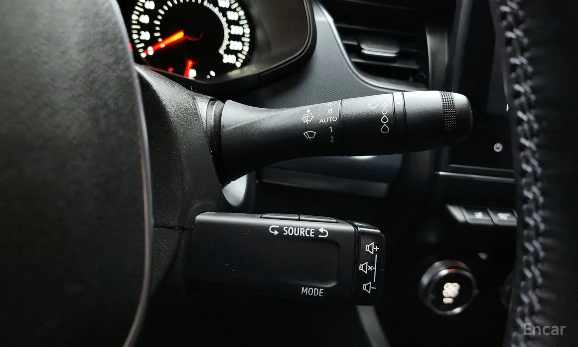 Фото 18 - Renault XM3