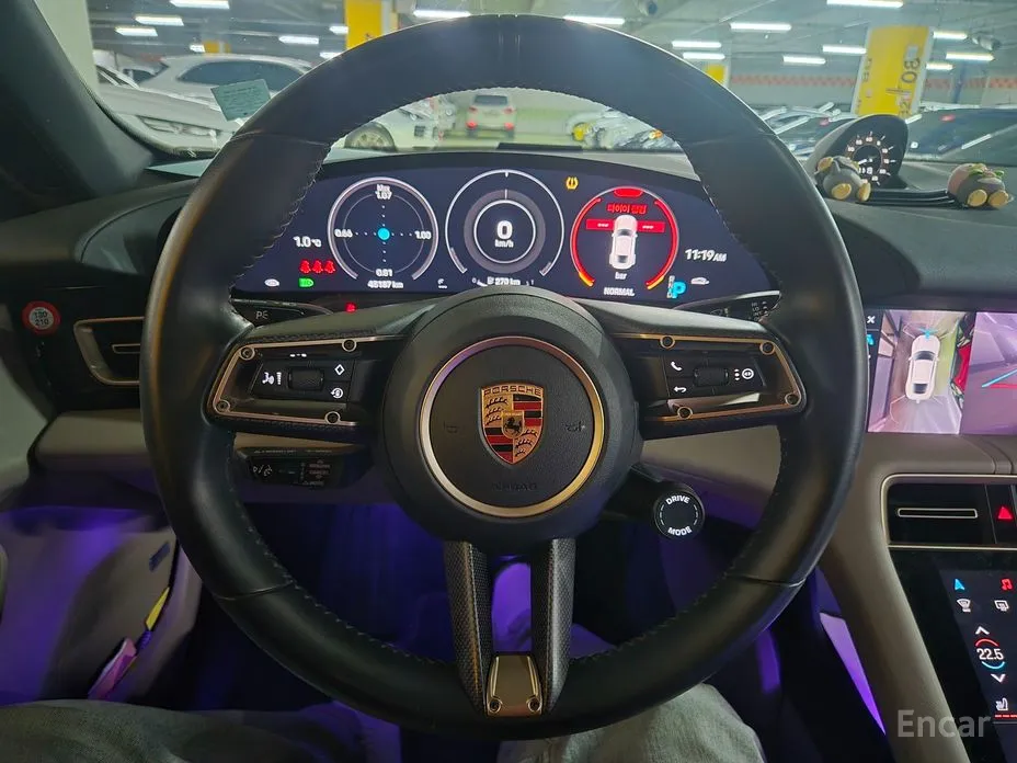 Фото 6 - Porsche Taycan