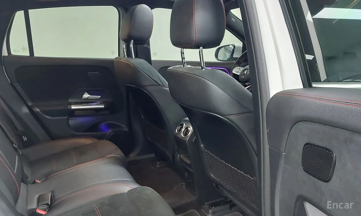 Фото 10 - Mercedes-Benz EQA