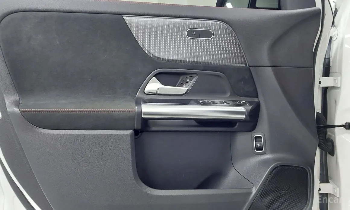 Фото 15 - Mercedes-Benz EQA