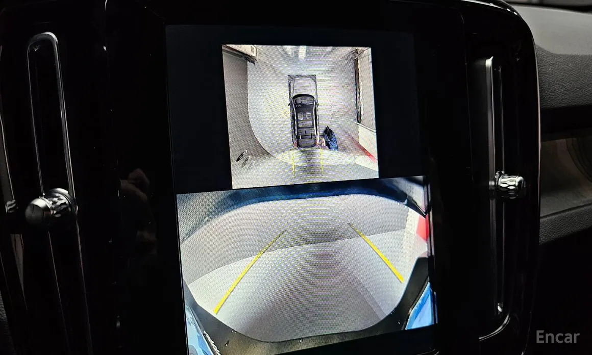 Фото 15 - Volvo C40