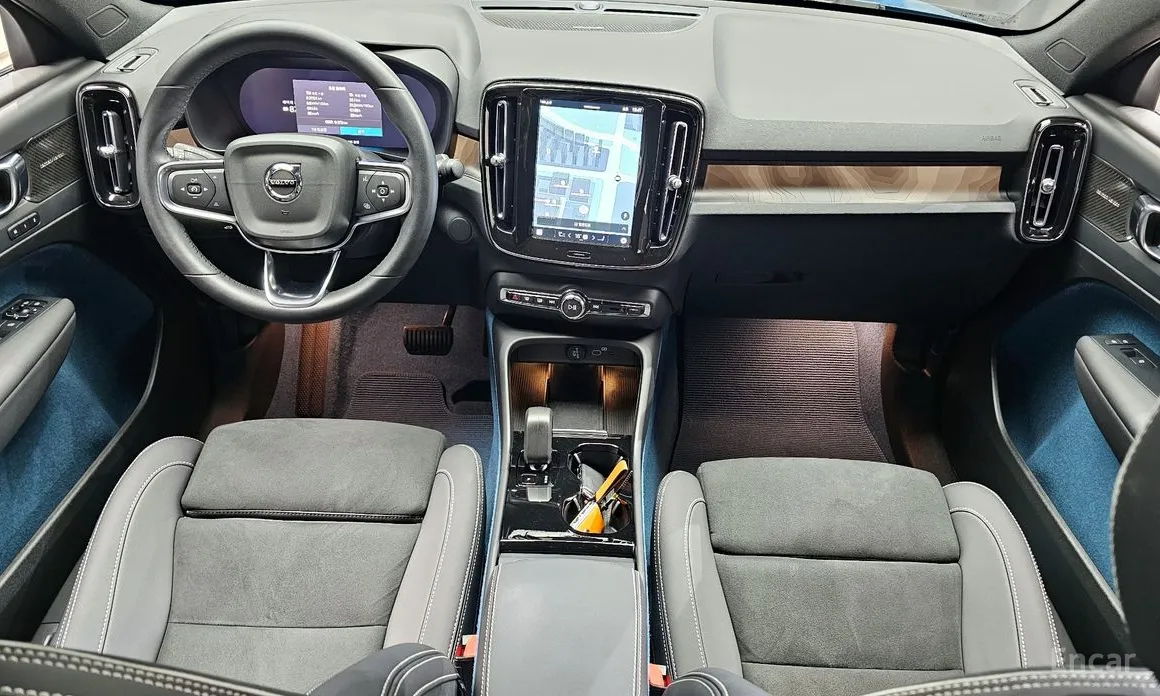 Фото 7 - Volvo C40