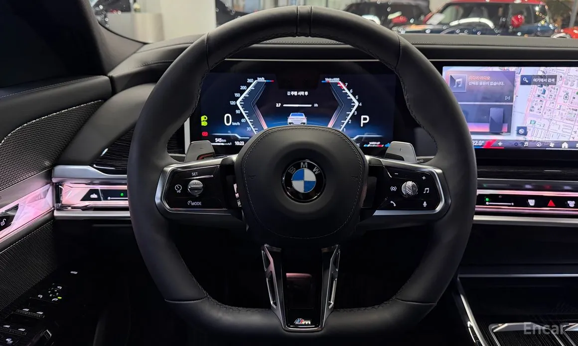 Фото 17 - BMW 7 Series