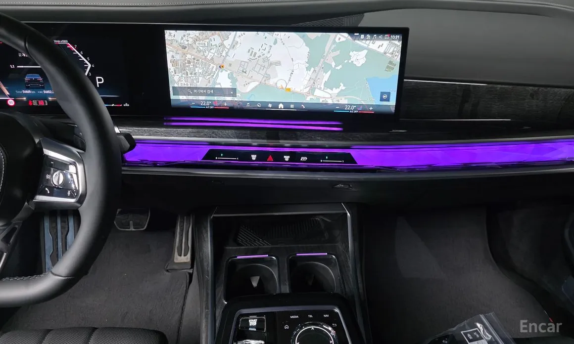 Фото 15 - BMW 7 Series