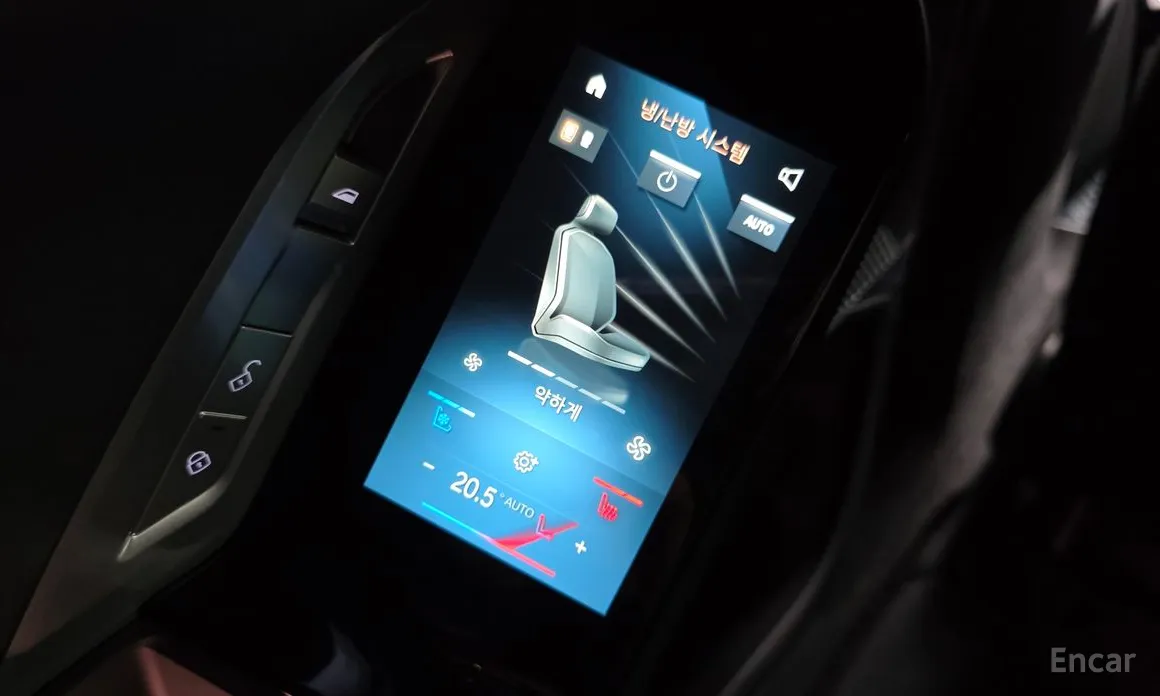 Фото 18 - BMW 7 Series