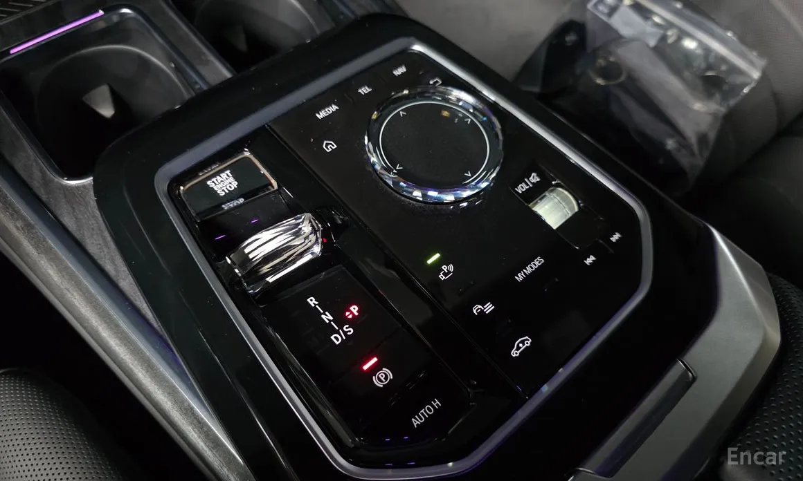 Фото 9 - BMW 7 Series