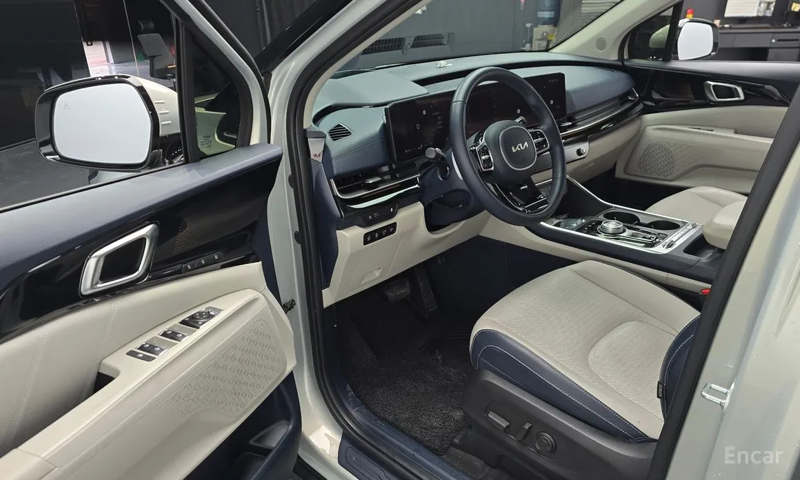 Фото 11 - Kia Carnival