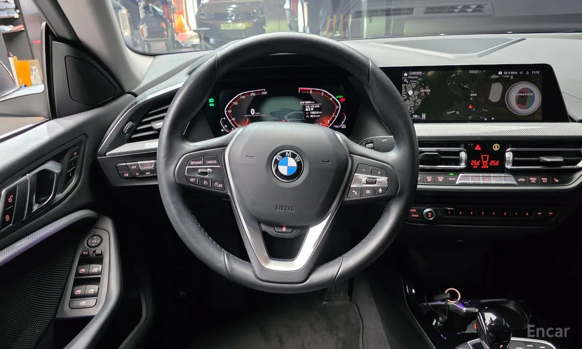 Фото 13 - BMW 2 Series