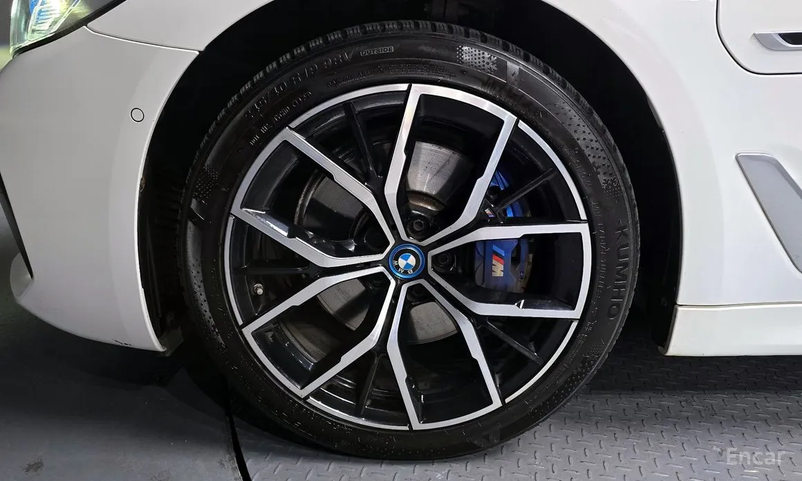 Фото 5 - BMW 5 Series