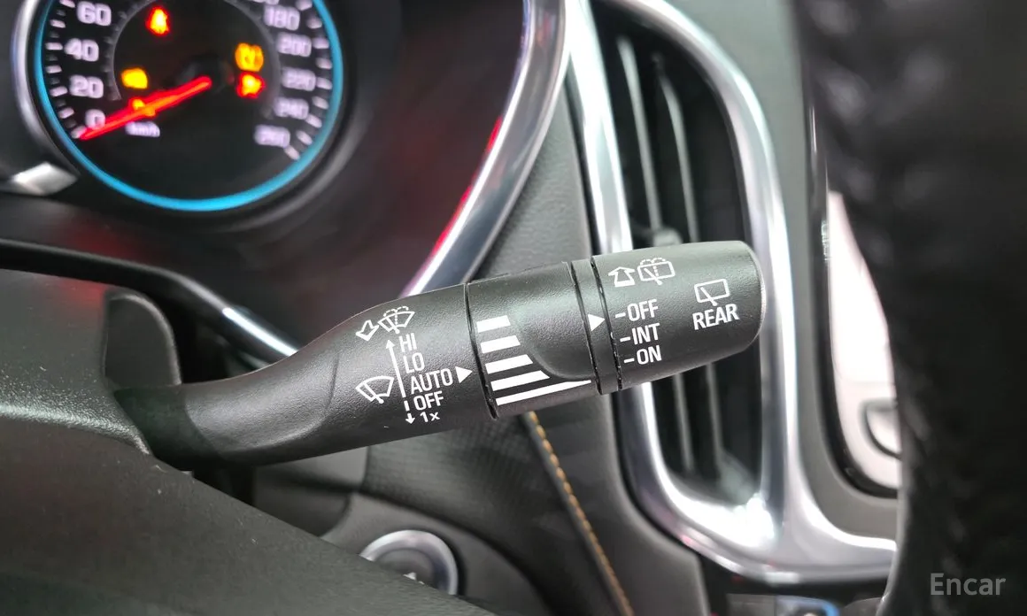 Фото 16 - Chevrolet Equinox