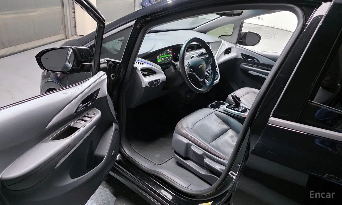 Фото 10 - Chevrolet Bolt EV