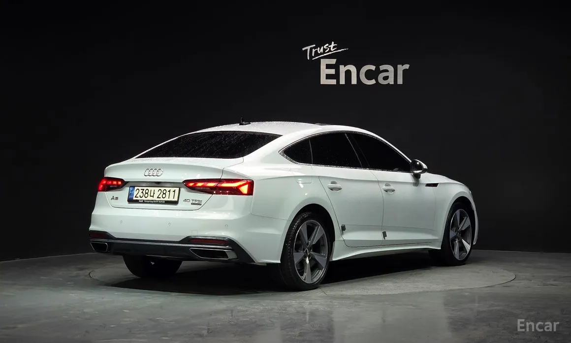 Фото 2 - Audi A5