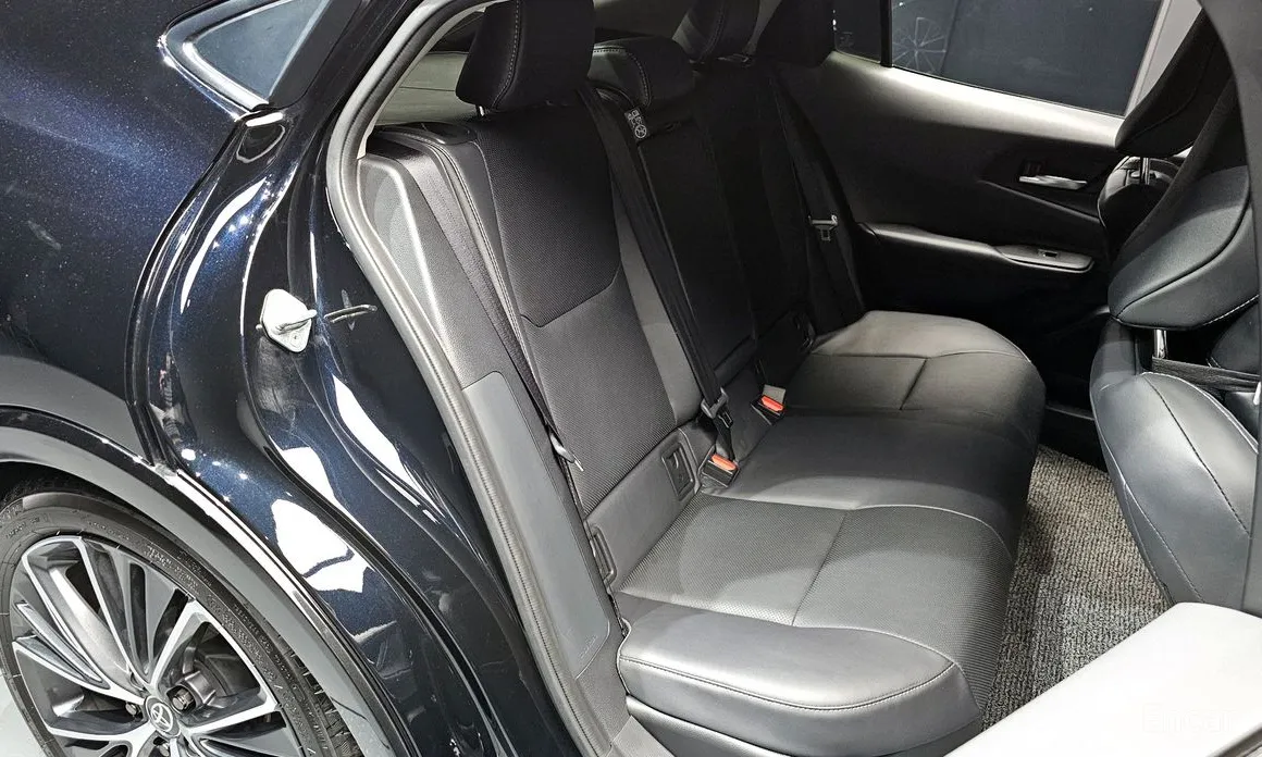 Фото 12 - Toyota Prius