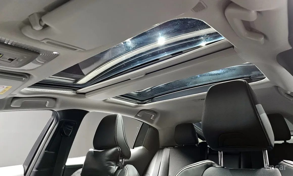 Фото 18 - Toyota Prius