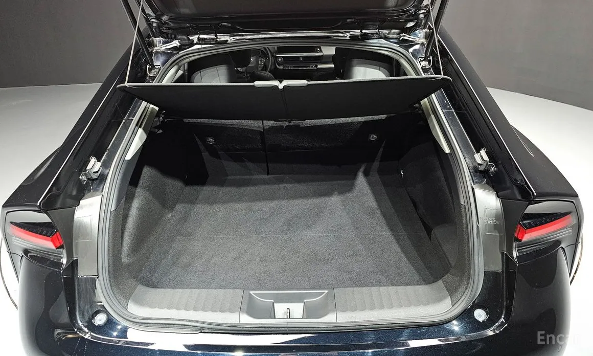 Фото 20 - Toyota Prius