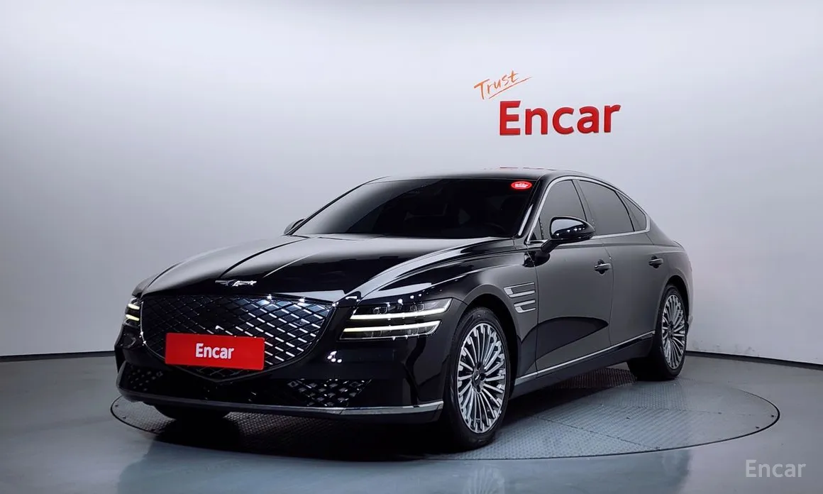 Фото 1 - Genesis G80