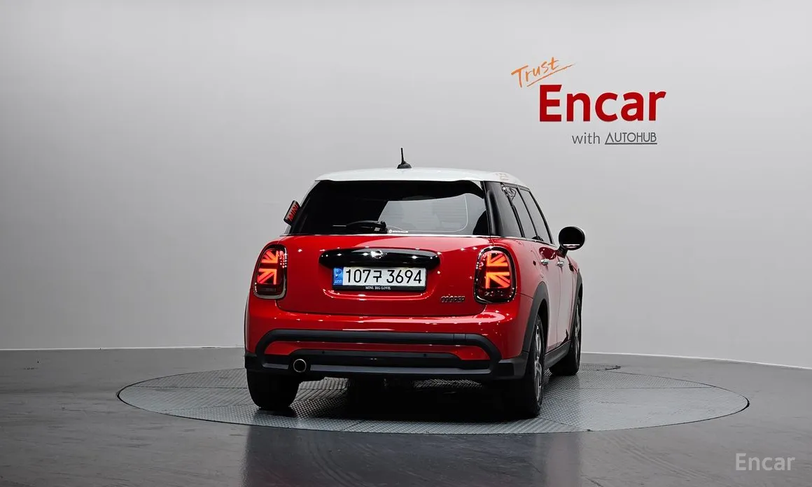 Фото 4 - Mini Cooper