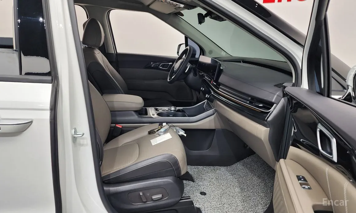 Фото 11 - Kia Carnival