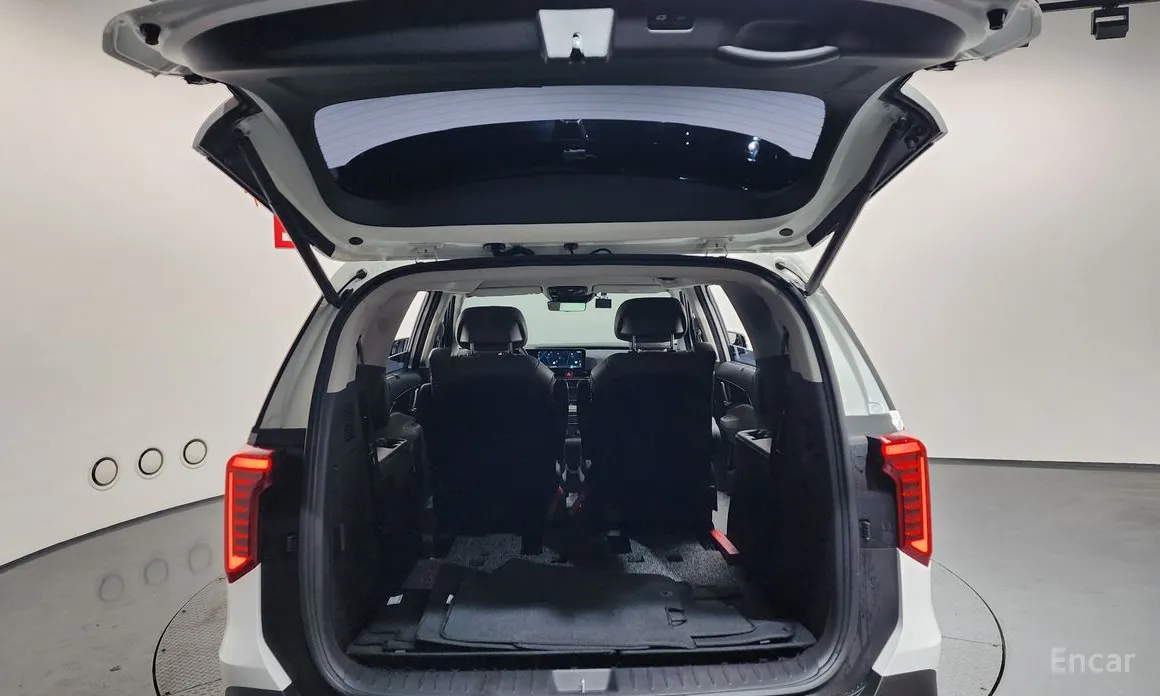 Фото 20 - Kia Carnival