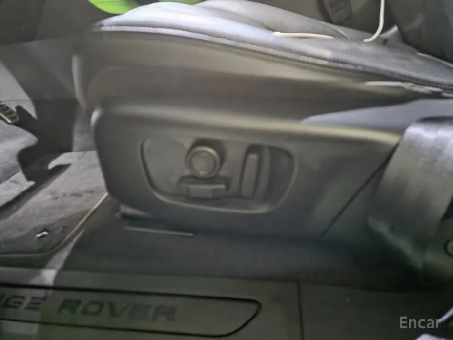 Фото 18 - Land Rover Range Rover Evoque