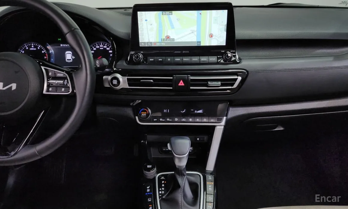 Фото 16 - Kia Seltos