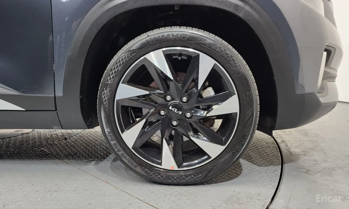 Фото 5 - Kia Seltos