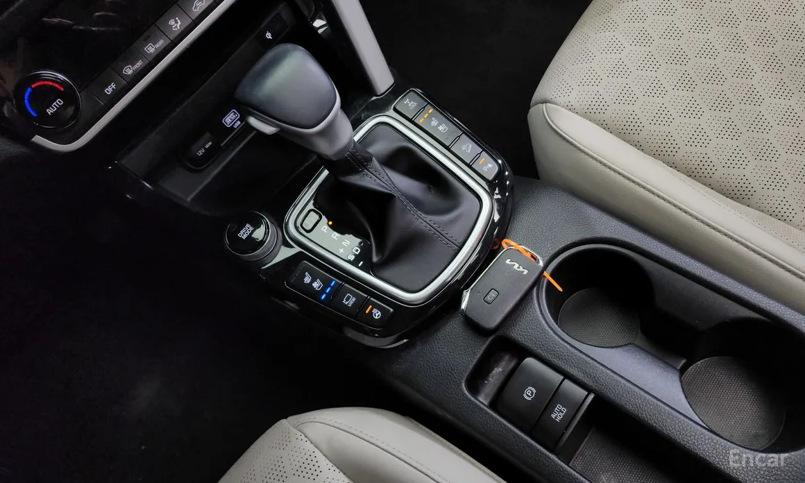 Фото 9 - Kia Seltos