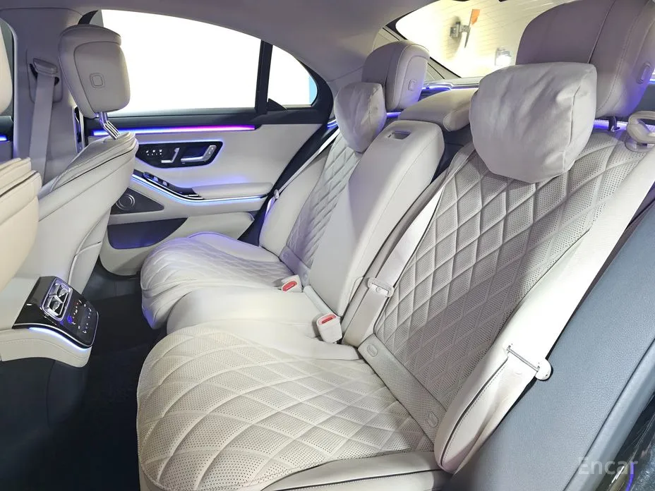 Фото 16 - Mercedes-Benz S-Class