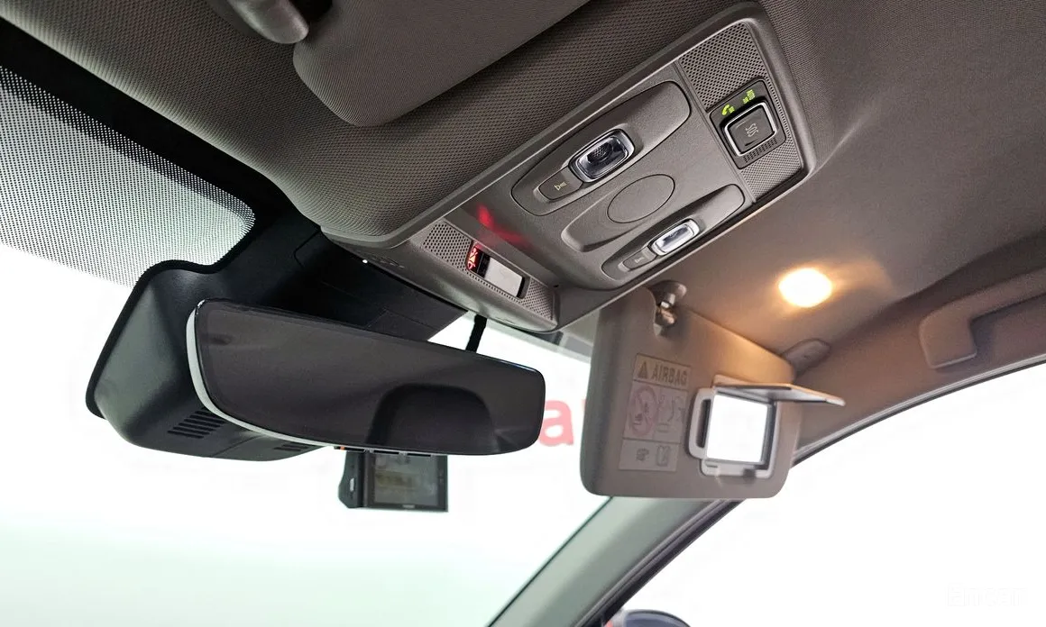 Фото 19 - Renault XM3