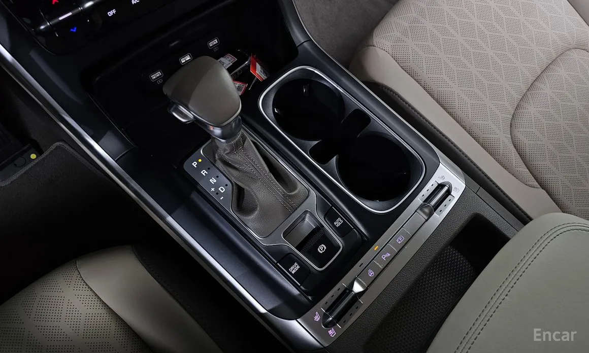 Photo 9 - Kia Carnival