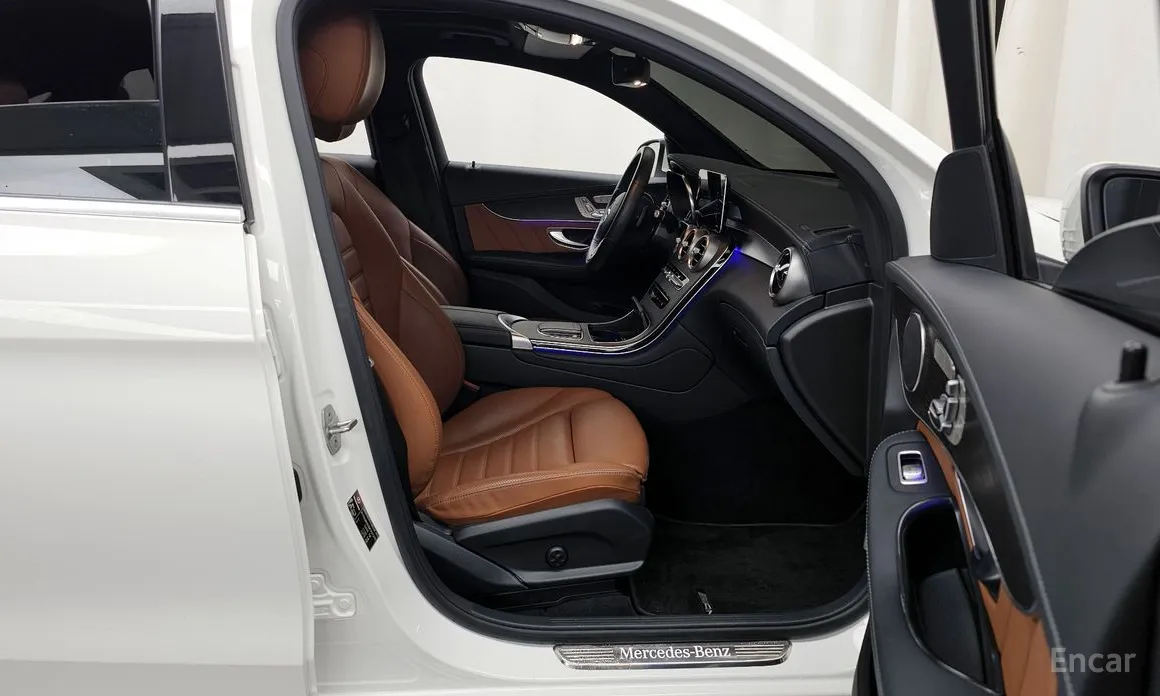 Фото 11 - Mercedes-Benz GLC-Class