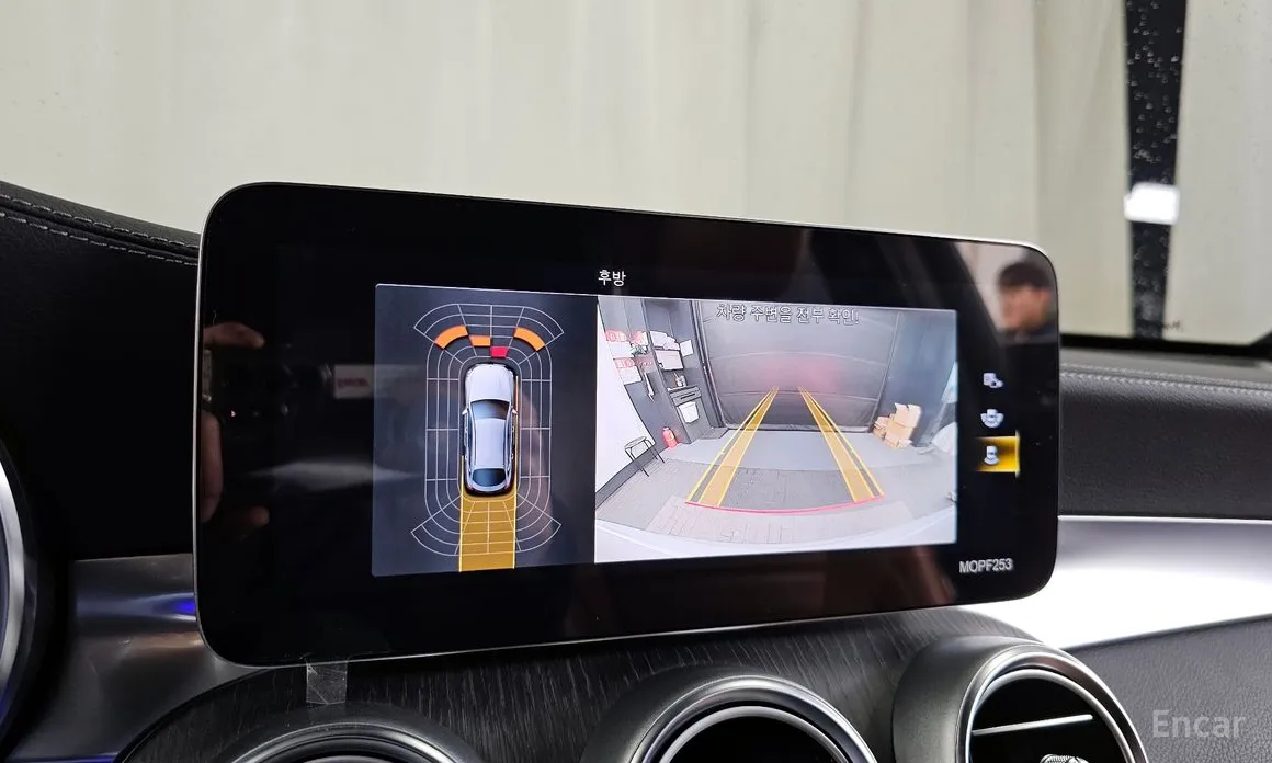 Фото 15 - Mercedes-Benz GLC-Class