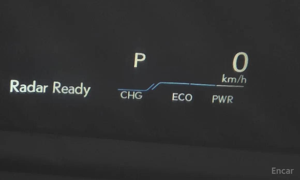 Фото 14 - Lexus ES