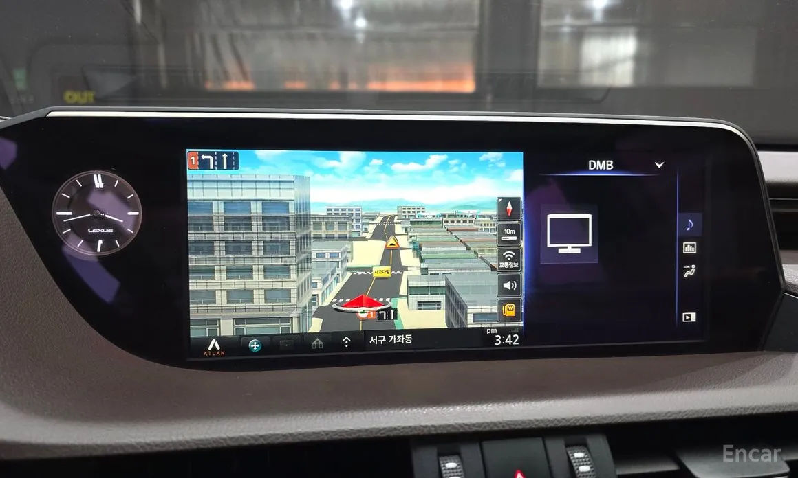 Фото 15 - Lexus ES