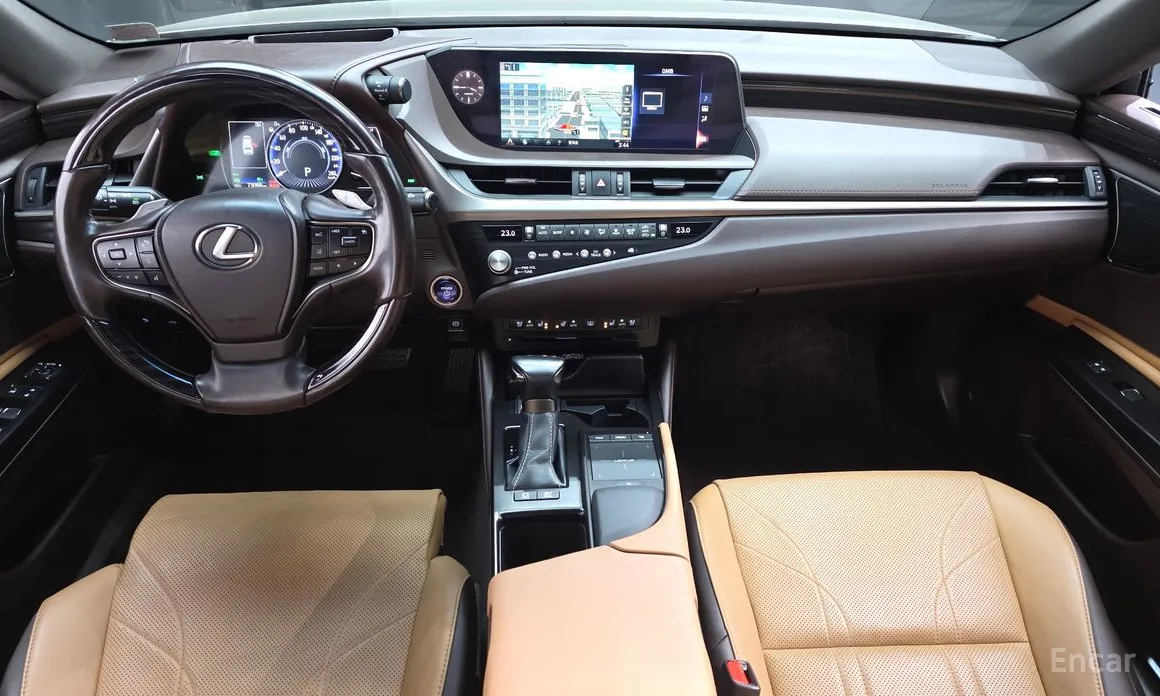 Фото 7 - Lexus ES