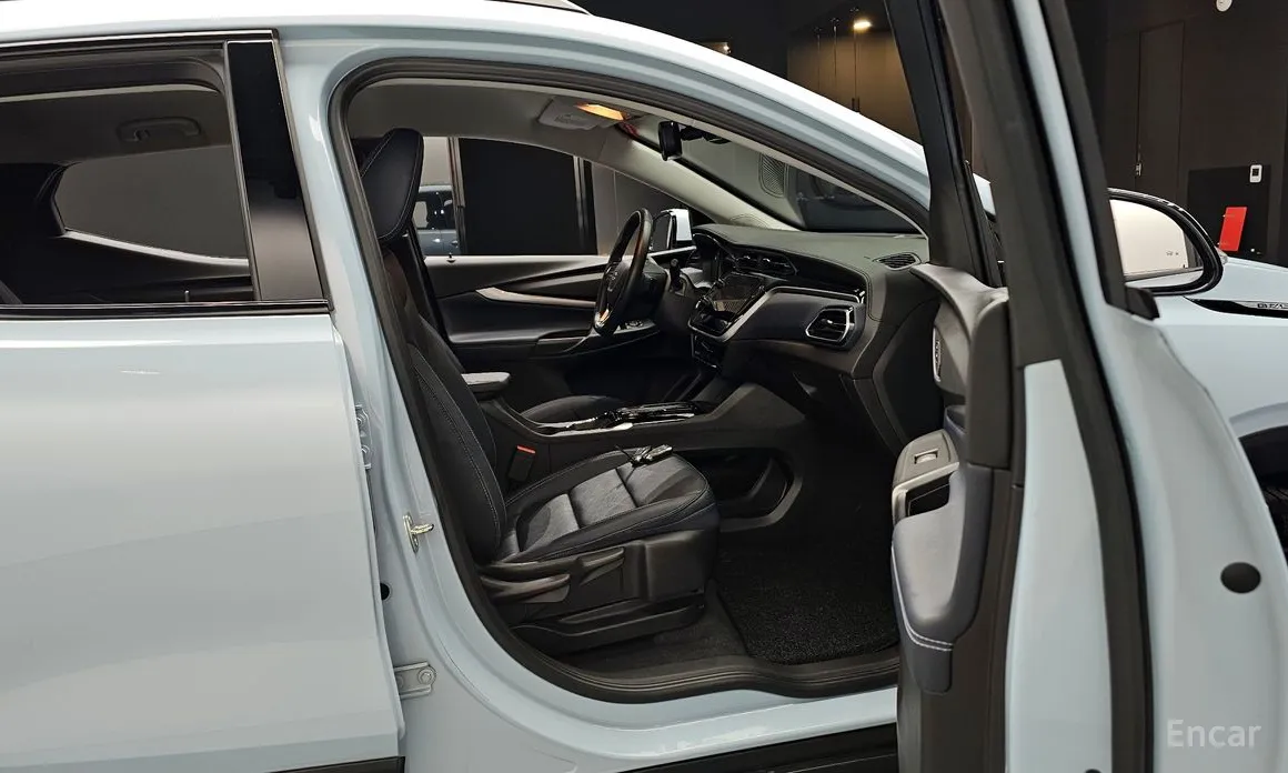 Фото 11 - Chevrolet Bolt EUV