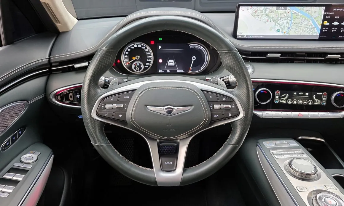 Фото 13 - Genesis GV70