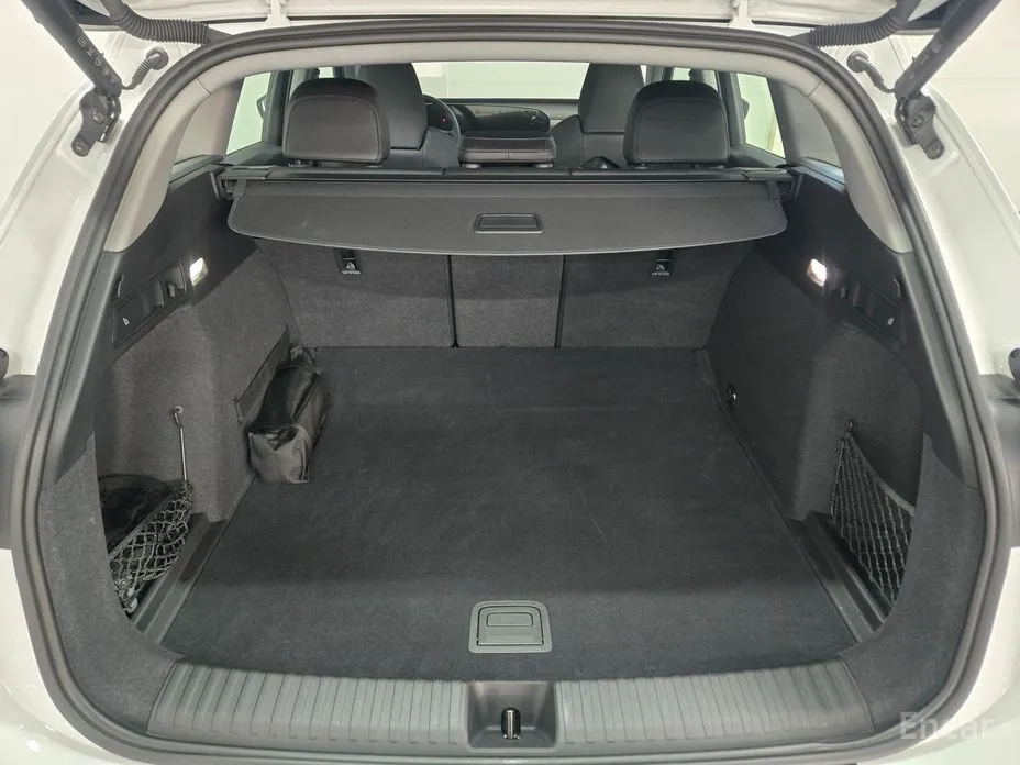 Фото 14 - Audi Q6 e-tron