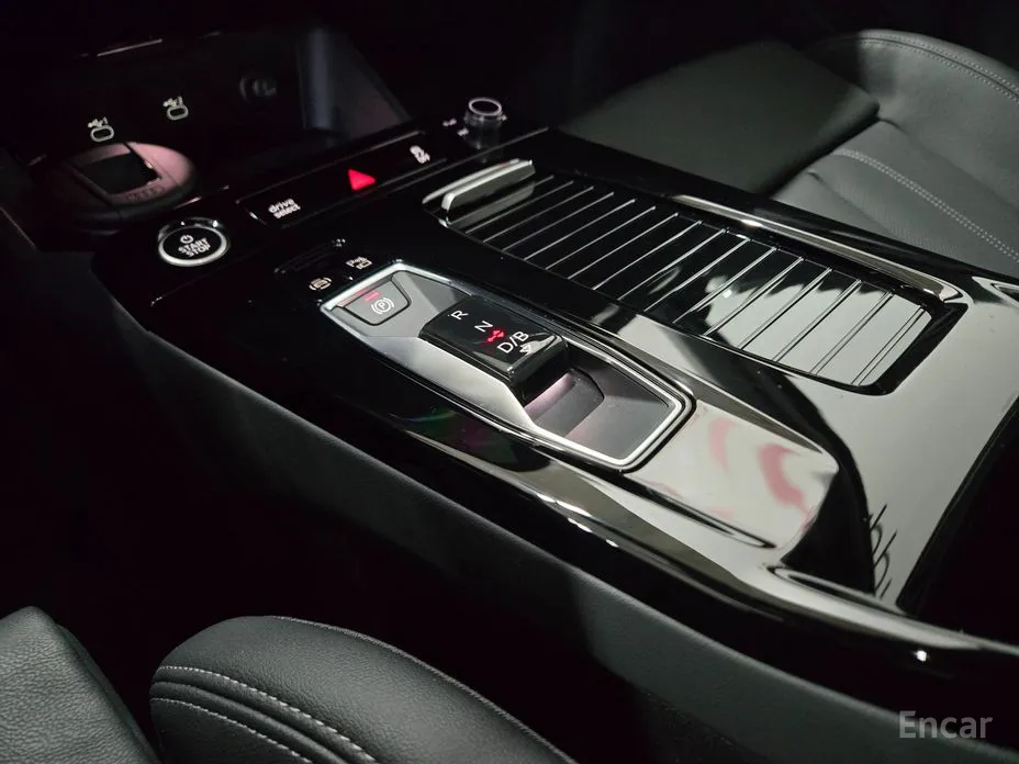 Фото 9 - Audi Q6 e-tron