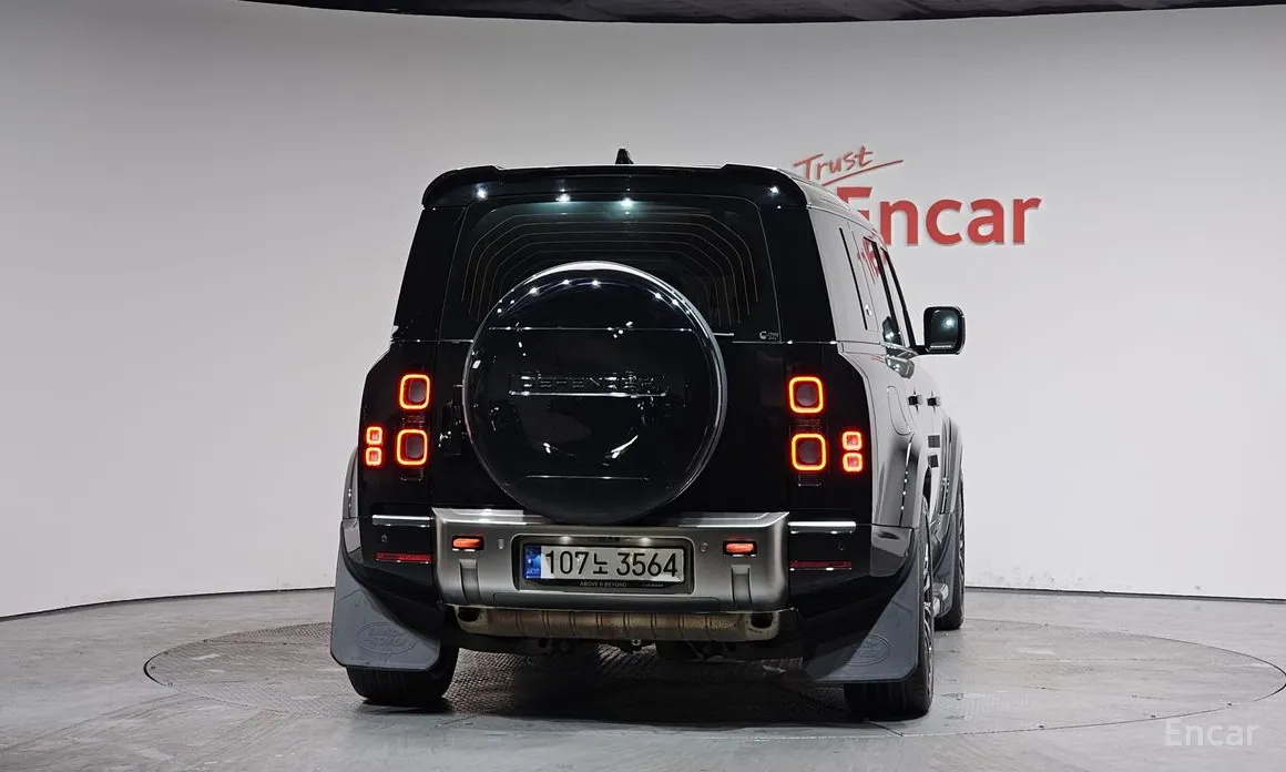 Фото 4 - Land Rover Defender