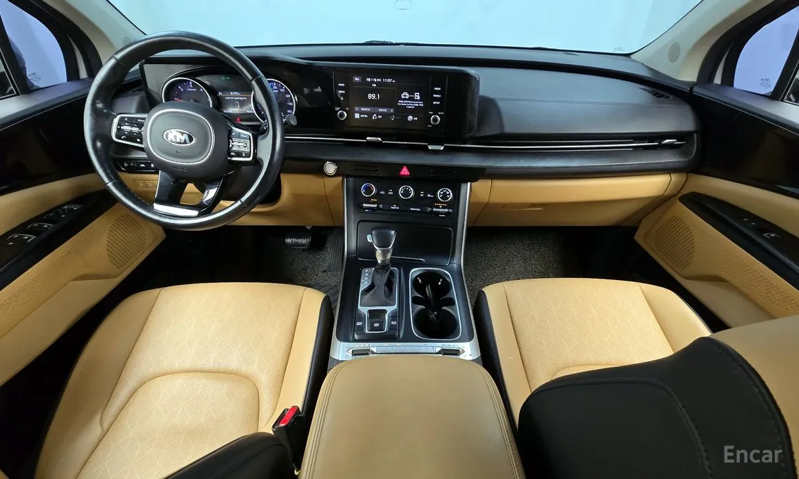 Фото 7 - Kia Carnival