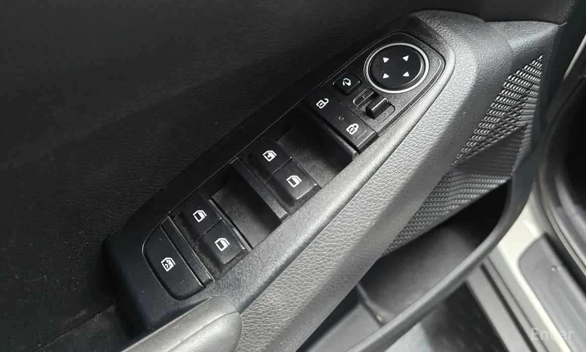 Фото 14 - Kia Seltos