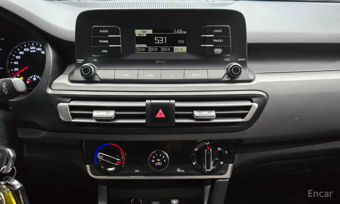 Фото 19 - Kia Seltos