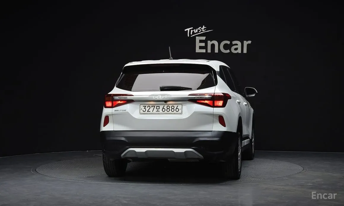 Фото 4 - Kia Seltos