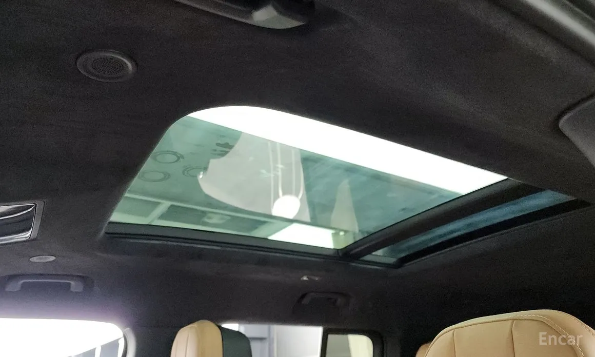 Фото 18 - Land Rover Defender